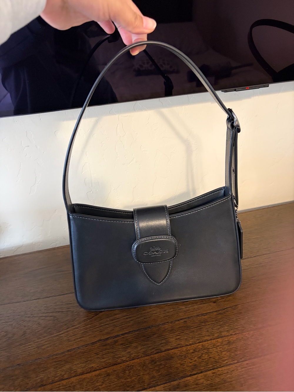 Coach Outlet “Eliza”Black Leather Shoulder Bag
